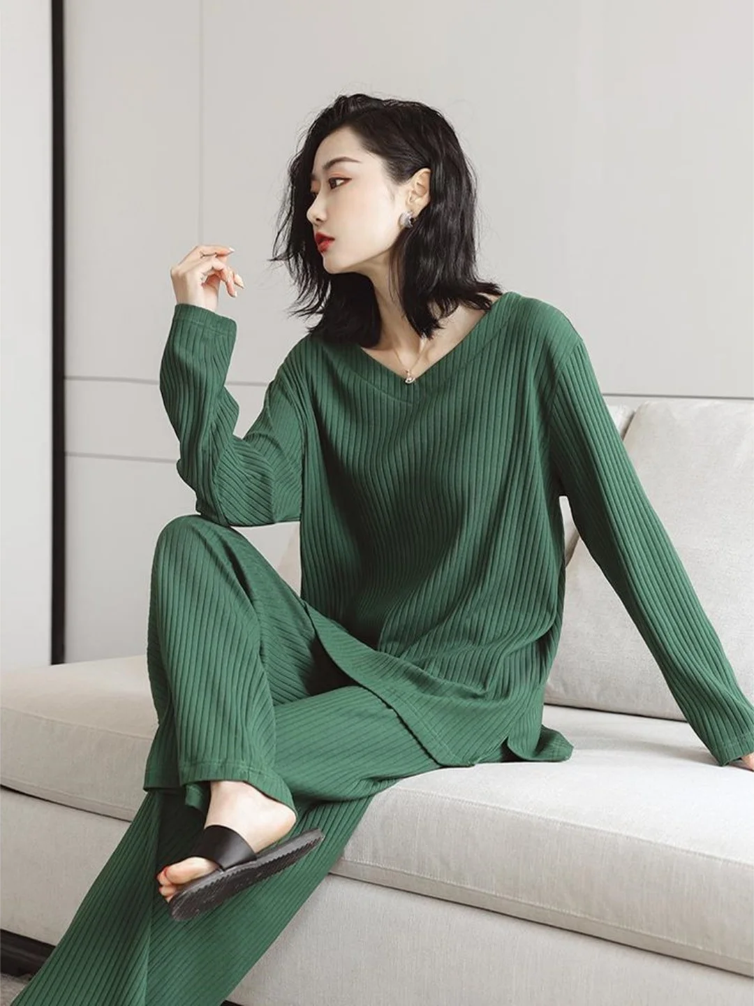 plus Size Sleepwear V-Neck Long Sleeve Loose Fit Home Clothes Set for Women Casual Wearable Comfortable Mid-Thick Fabric