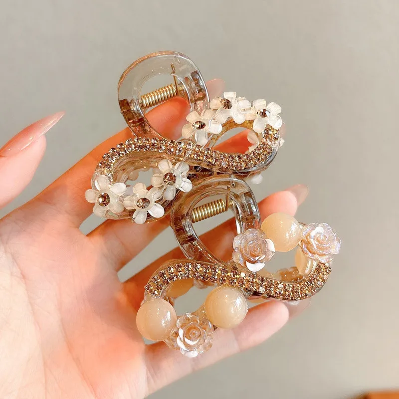 Elegant Rhinestone Flower Hair Clip for Womens Temperament Small Shark Clip Fashion Girls Hair Clamp