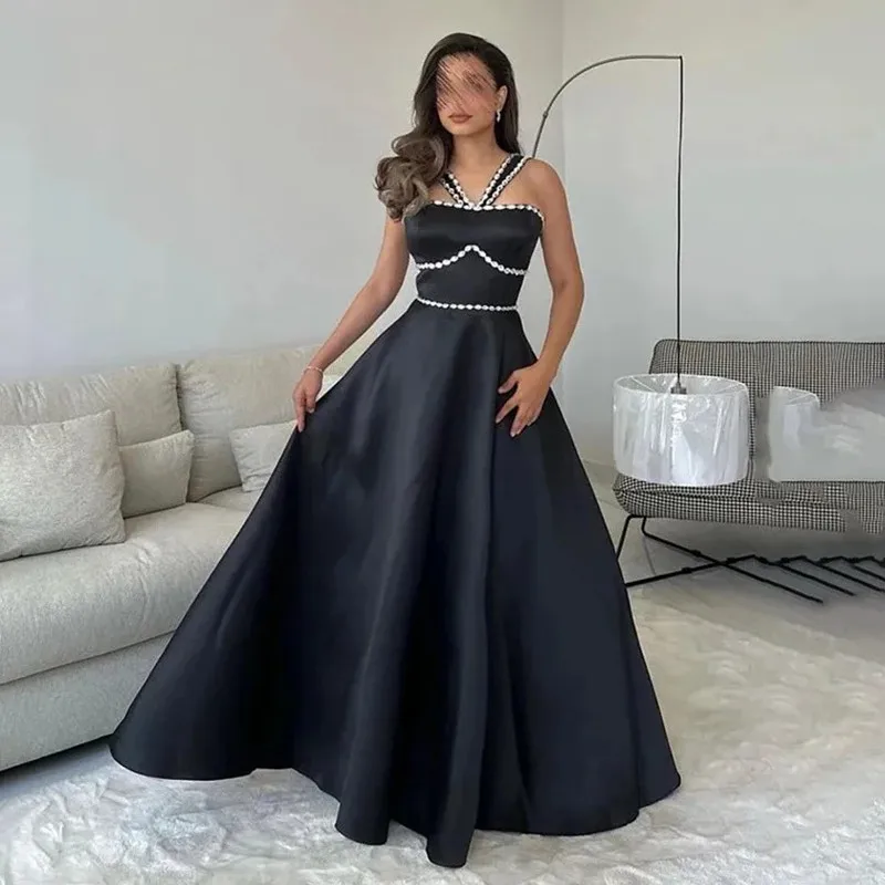 

Aleeshuo Elegant A-Line Black Satin Prom Dress Pleated Beaded Crystal Evening Dresses Sexy Halter Backless Party Gown 2024