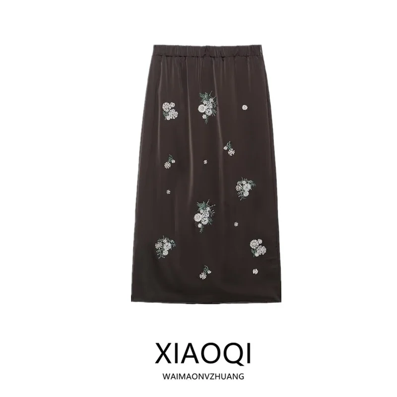 

Зима 2025: универсальная юбка со средней талией и вышивкой бисером для женщин Ci Commute, прямой крой, Ele Design, Новое поступление