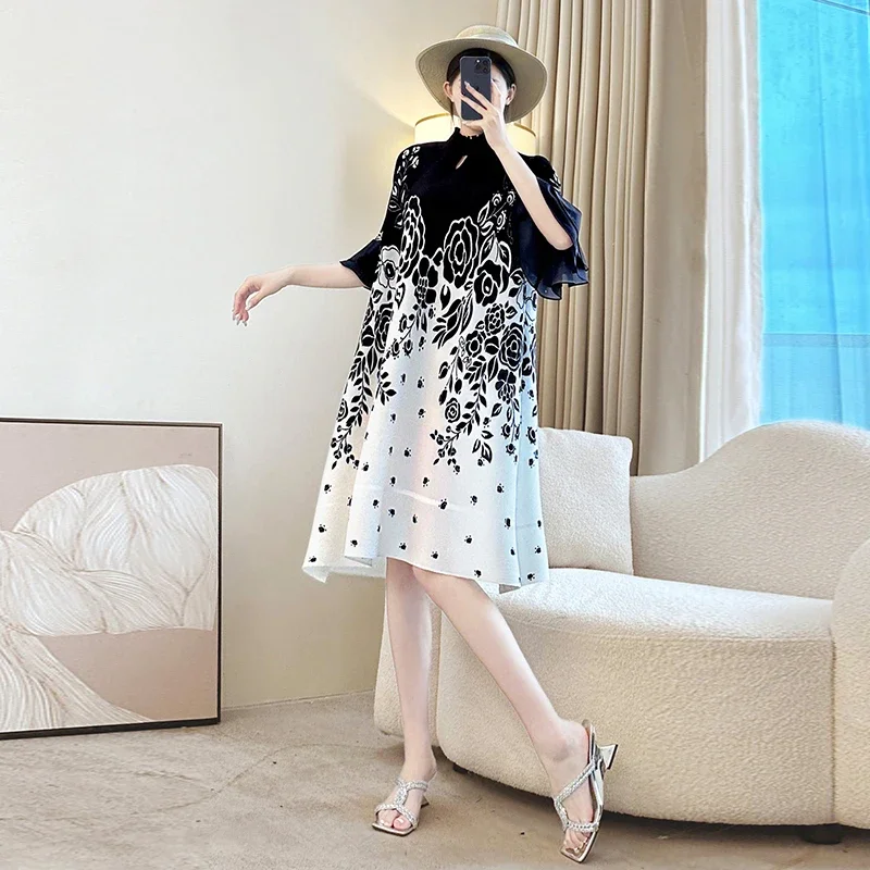 

Miyake Flared Sleeve Elastic Knee Dress 2025 Summer New Fashion Casual Skirt Standing Neck Printed Women's Pleated Dress