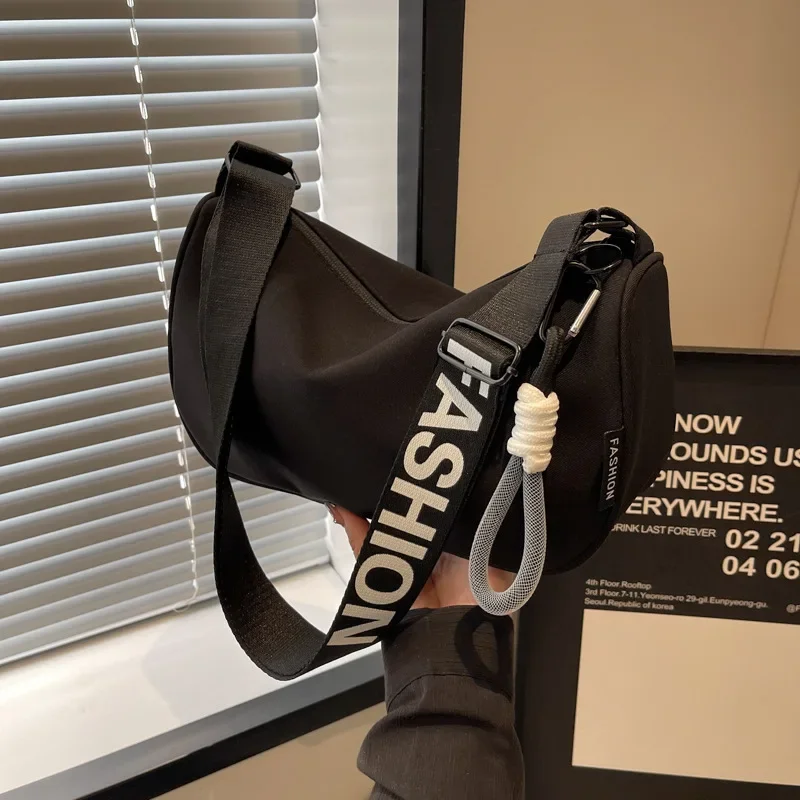 Bolsa mensageiro feminina de grande capacidade de tecido Oxford à prova d'água – Bolsa de ombro de nicho versátil para esportes de lazer