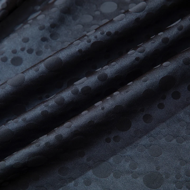 100%ผ้าไหมหม่อนผ้าไหมแจ็คการ์ดผู้หญิงเสื้อหลวมสีกรมท่าจุดรอบคอ 3/4 แขนเสื้อฤดูร้อน QQ046