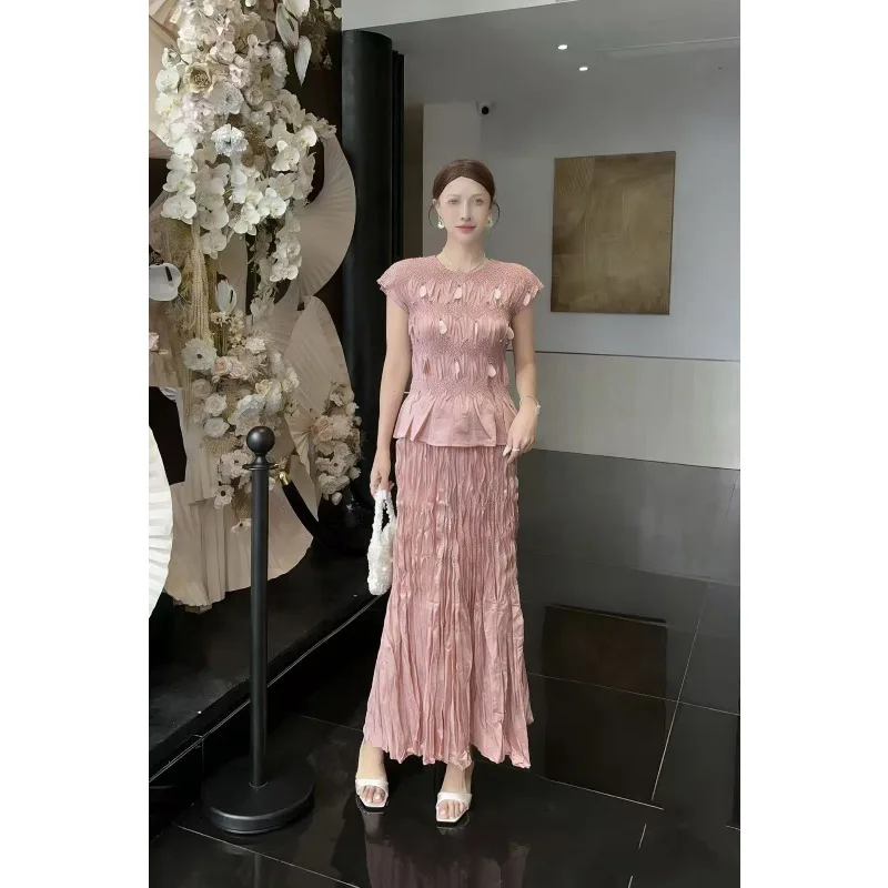 

Miyake Pleated Simple Skirt Set 2026 Summer New High-Quality Slim Fit 3D Embossed Pleated High-End Mid-Length Skirt Set Women