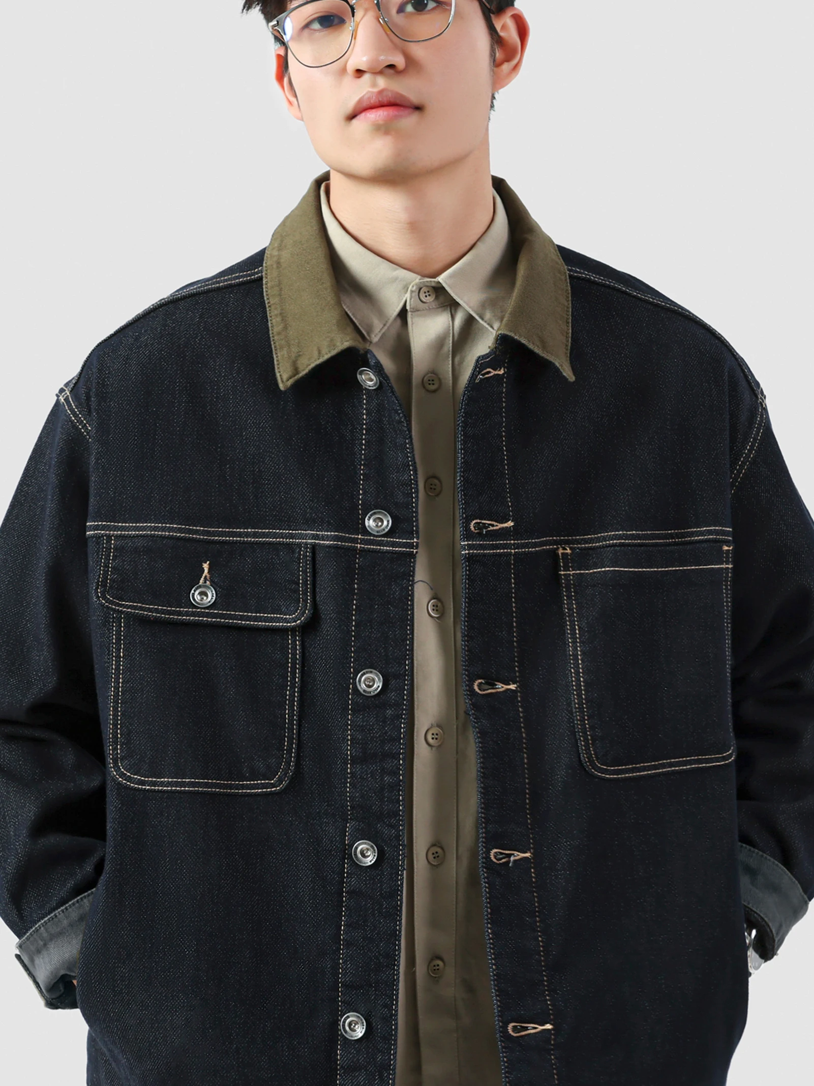 جاكيت دنيم كاجوال فضفاض بغسيل قديم للرجال، موديل جديد لفصلي الربيع والخريف مع تفاصيل الجيوب، مقاوم للرياح، مصنوع من ألياف الب... #1