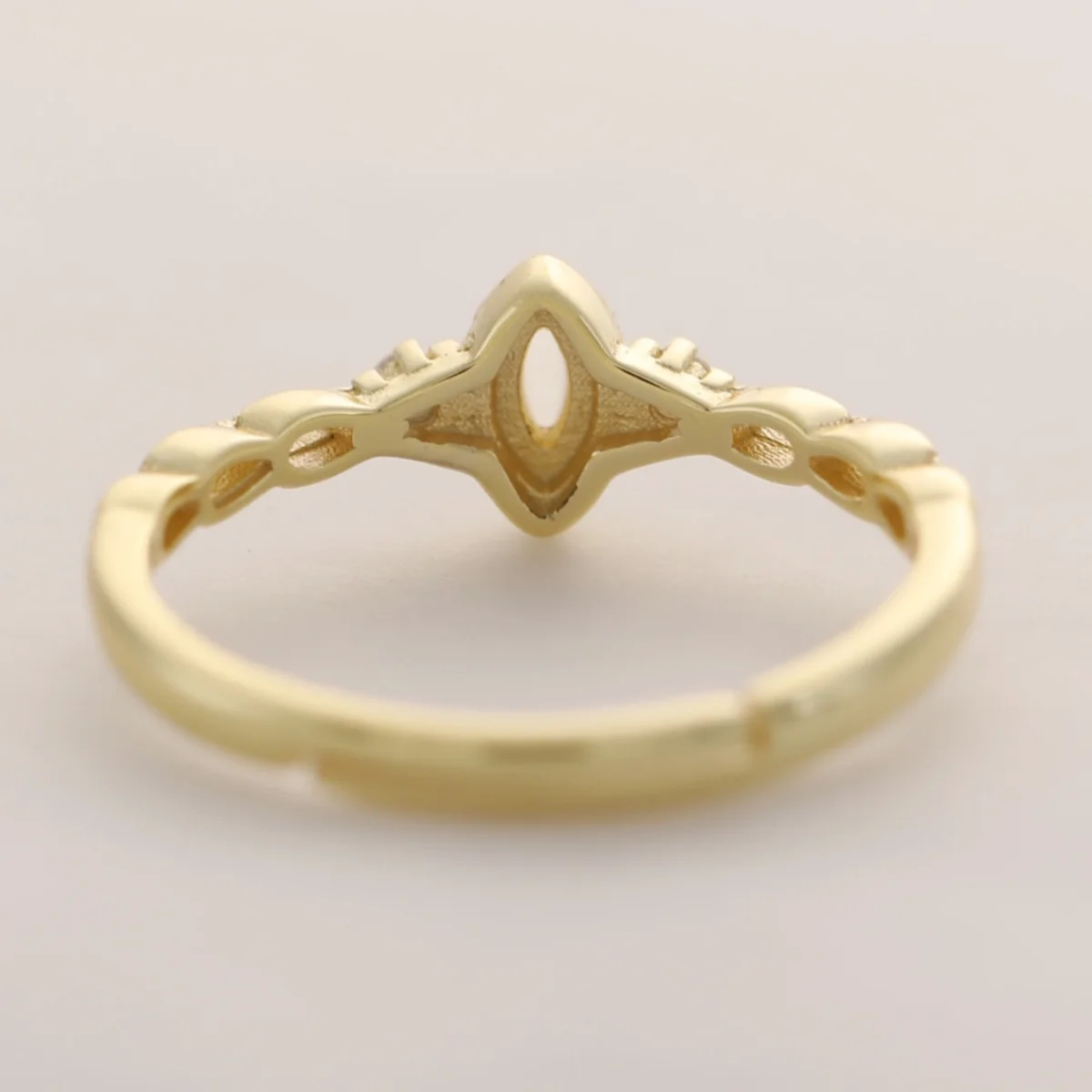 Echter offener Ring aus S925-Sterlingsilber, 14 Karat vergoldet, synthetischer Opal für Damen, Alltagskleidung, Vintage-Edelschmuck