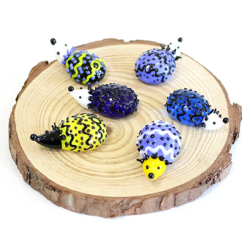 Hecho a mano estatua pequeña de erizo de vidrio figura de animal bonito decoración de hogar adorno de mesa micro paisaje accesorio de jardín de hadas artesanía miniatura decorativa para interiores regalo original