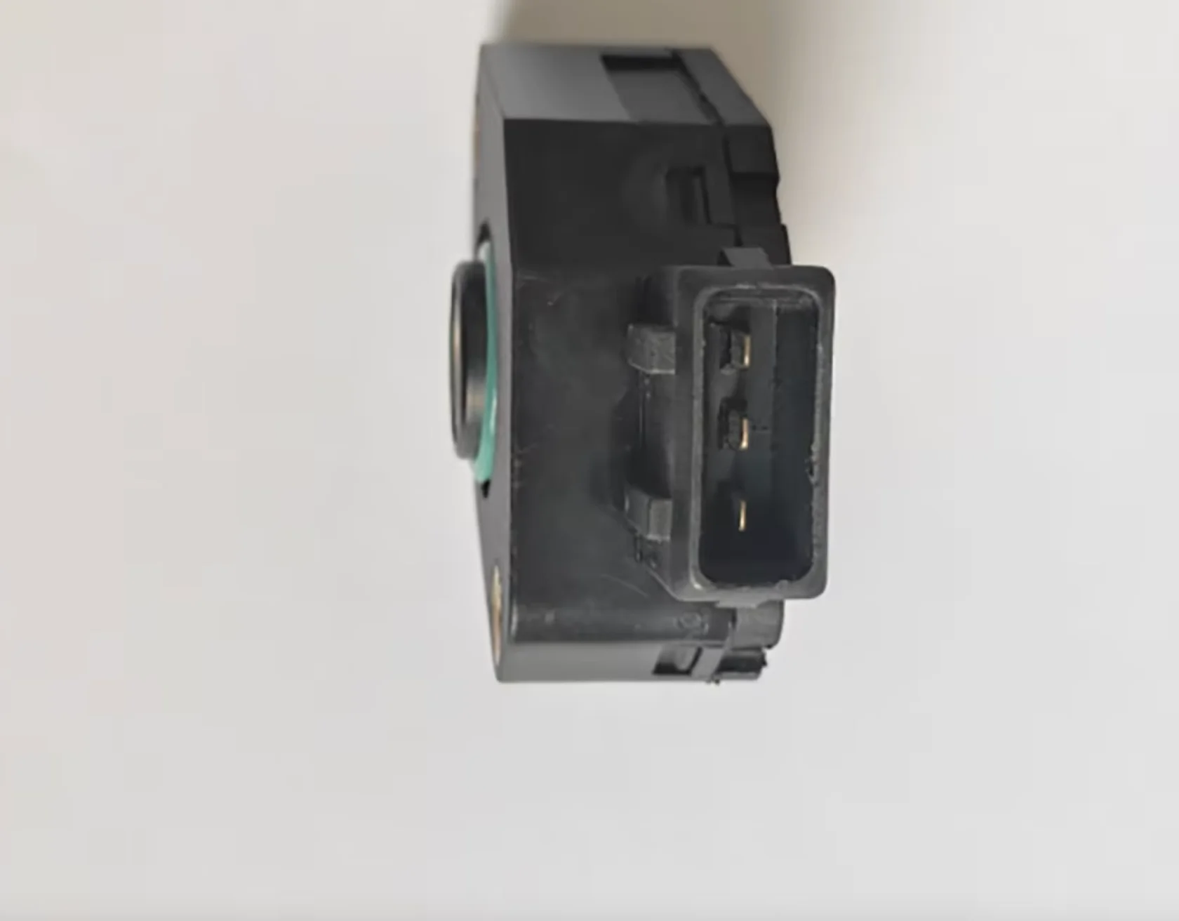 1Pcs Throttle Position Sensor For Volkswagen Vw Jetta Cabrio Golf III 2.0 GTI 16V Passat 1.6 Cabrio OE No.:037907385H