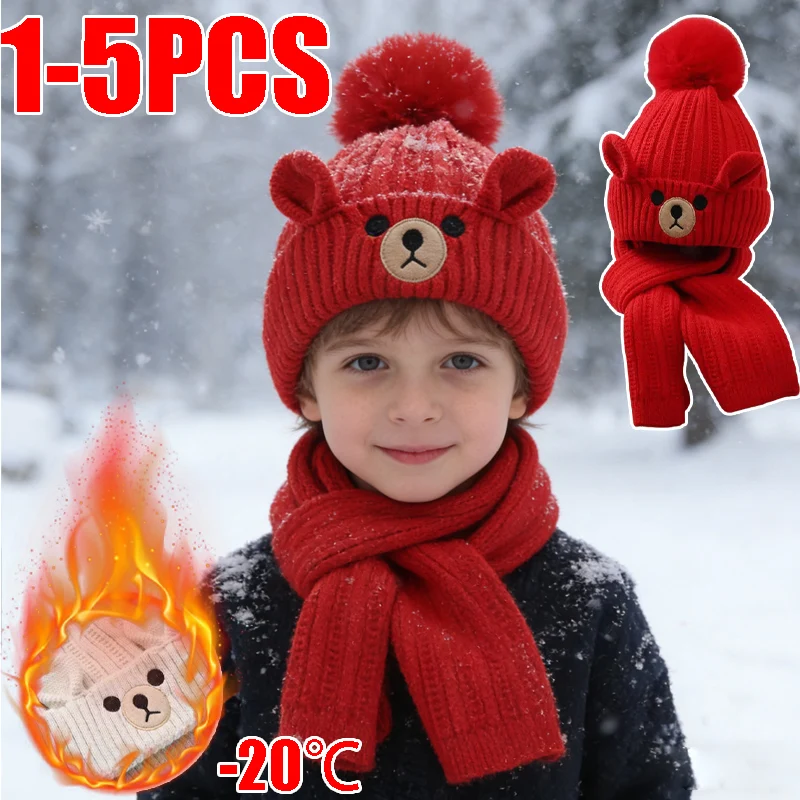 

Детский зимний комплект аксессуаров, вязаная шапка с медвежьими ушками, одинаковый шарф с вышитыми деталями, удобная плюшевая подкладка для холодных дней