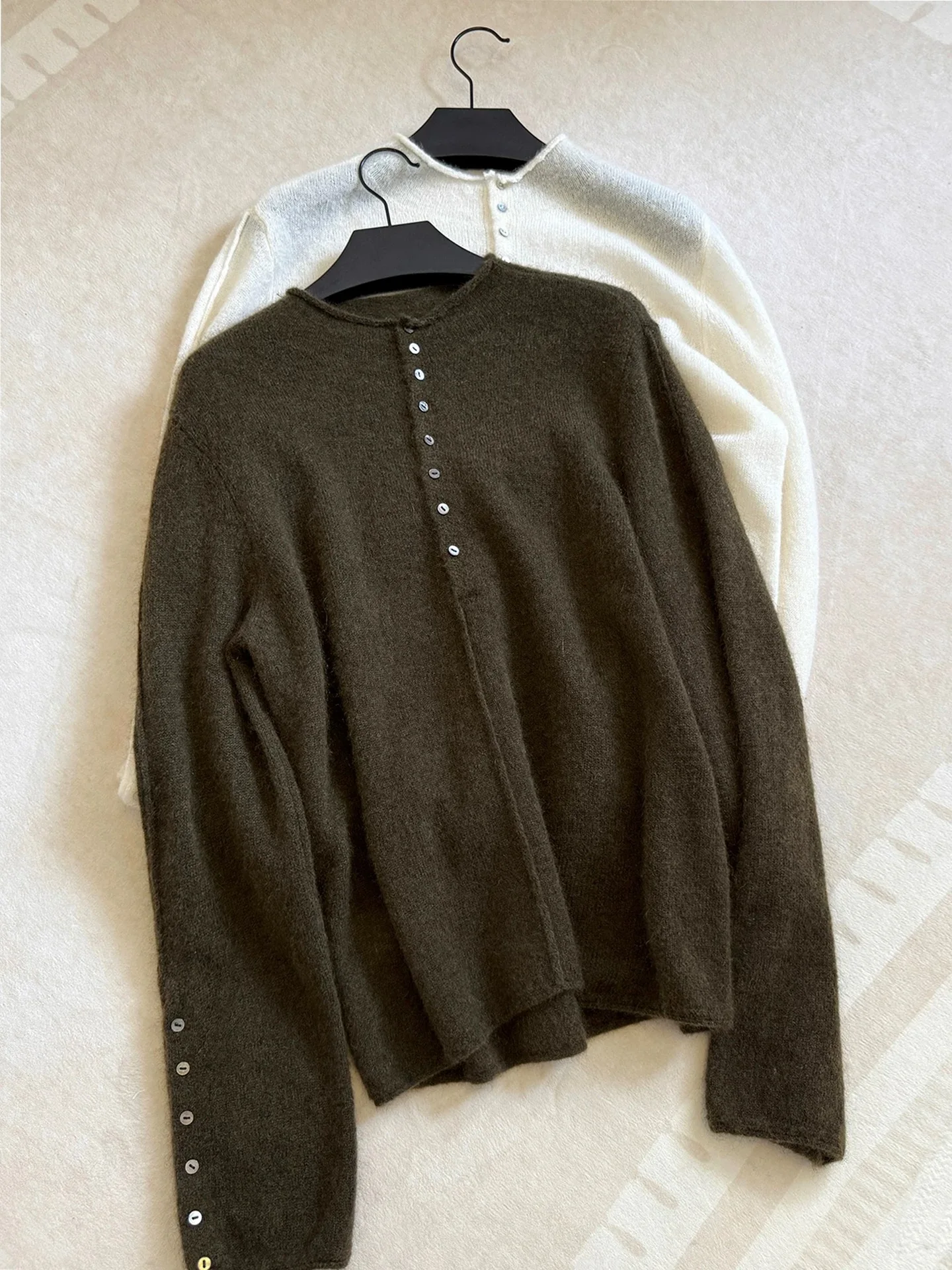 

Простой темно-зеленый вязаный кардиган с круглым вырезом, женский осенне-зимний пуловер-свитер.