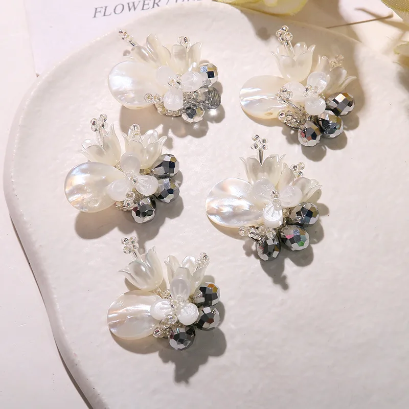 Shoe Charms 1 Piece Handmade Shell Lily of The Valley Beaded Cluster Clear Crystal Jelly Clog Decoration Korean Princess