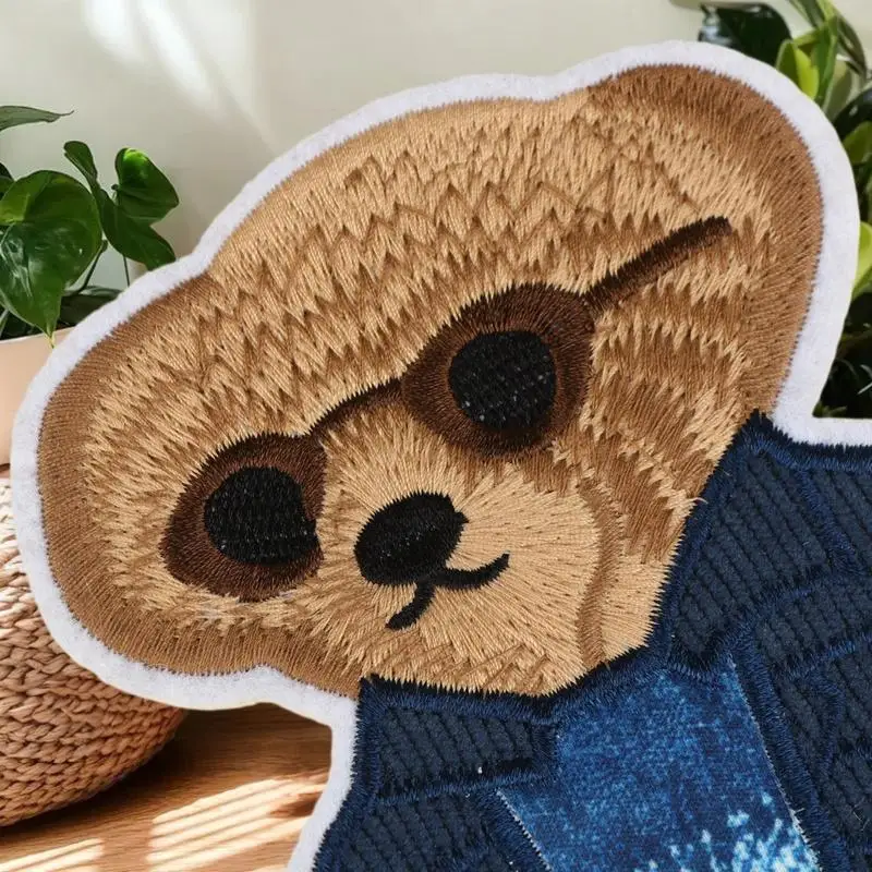 

Большая нашивка-аппликация в виде медведя, вышитая вручную, для декора одежды, аксессуаров, шитья, рукоделия, рюкзаков, текстиля