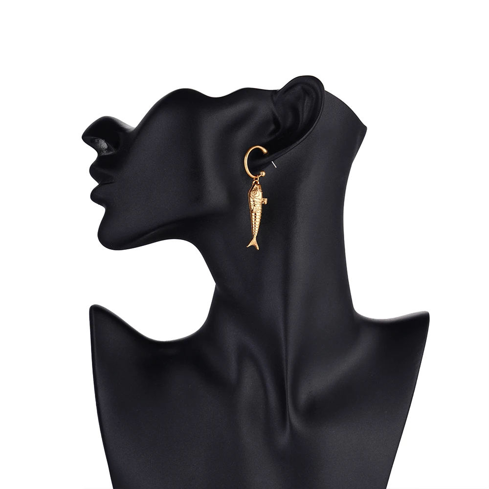 Vintage alloy earrings, suitable for daily wear. Avant garde metal personalized earrings, a must-have for parties and birthdays