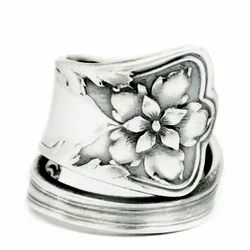 Flower Pattern Spoon Shaped Ring New Retro Carving Women Ring Metal Vintage Ring Accessories Anniversary Party Jewelry