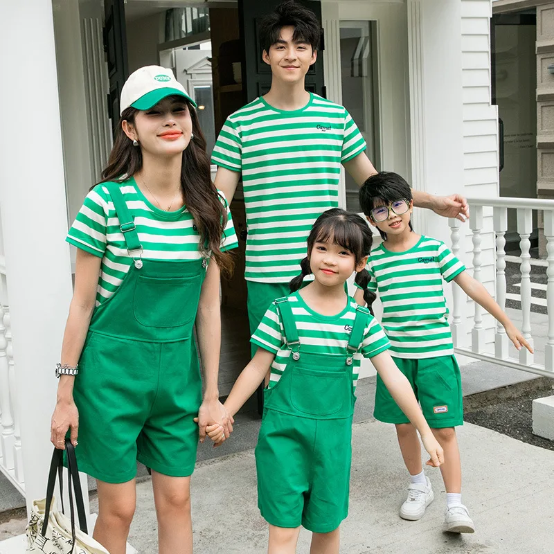 Family Matching Green Clothes Sets 2024 Summer Mom and Daughter Son T Shirt Jumpsuit Outfit Dad and Chidlren Same Tee Shirt Suit