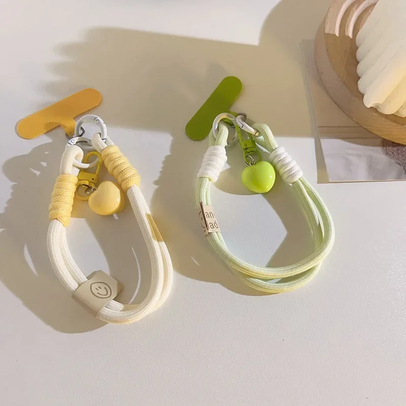 Tali Ponsel Warna-warni Tali Pergelangan Tangan Pendek 3D Cinta Hati Pesona Gantungan Kunci Kamera Rantai Lanyard Universal Casing Ponsel Lanyard