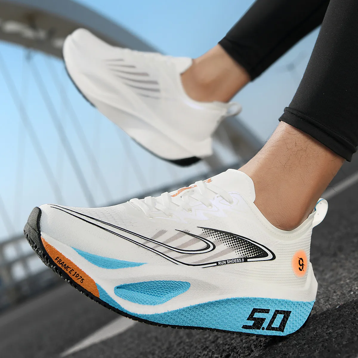 Carbon Plate Running Shoes Breath Mesh Anti Slip Shock Cushion Sneakers Men Women Jog Gym Athletic Training Foot