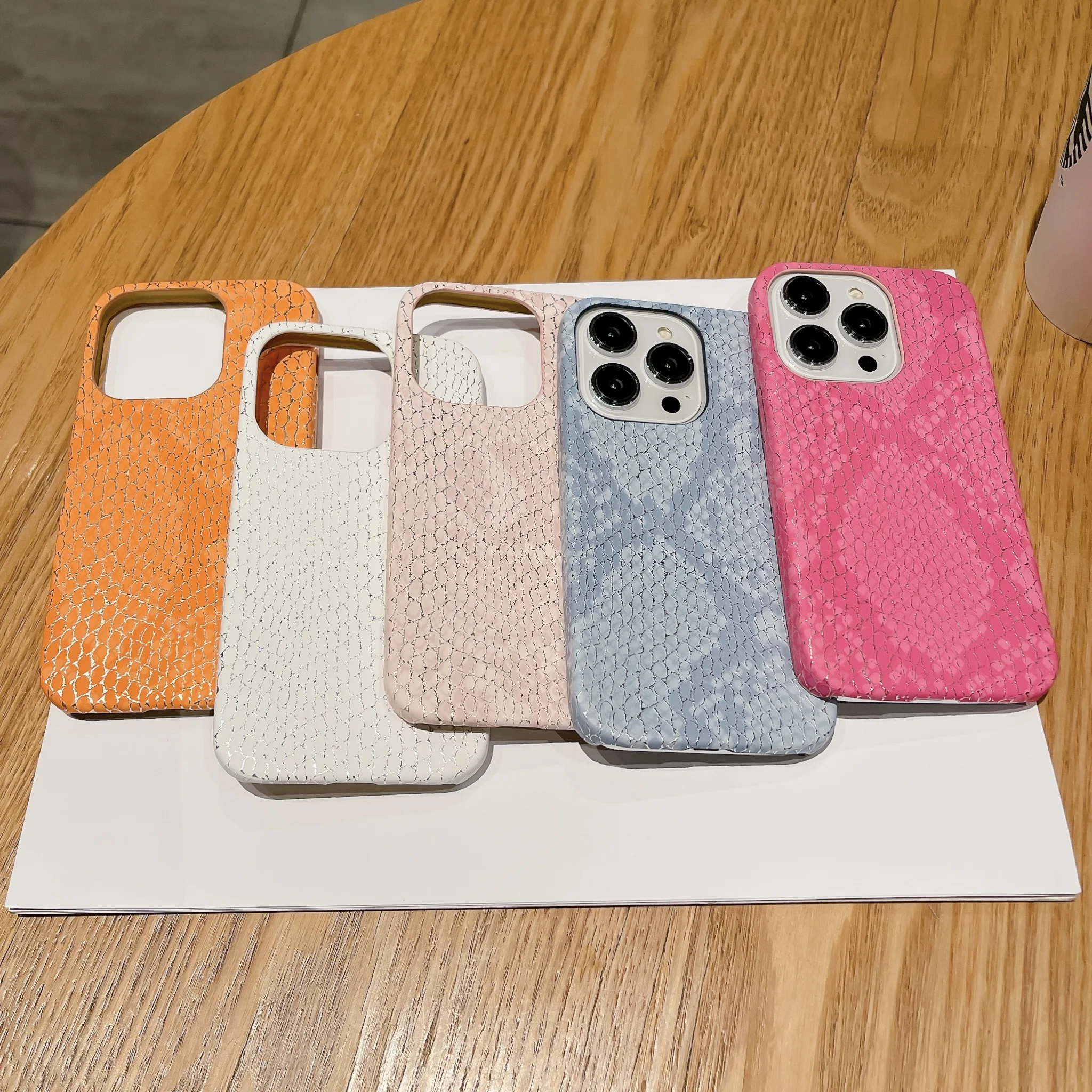 Luxury Chic Snake Texture Leather Silicone Soft Phone Case For Iphone 14 11 12 13  15 Pro MAX Plus X XS XR 7 8 Plus SE Cover