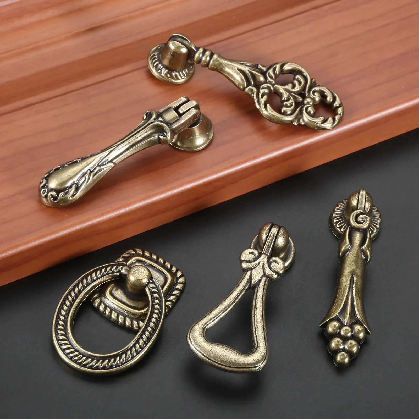 Retro Style Drop Pendant Bronze Drawer Cabinet Knob Pull Antique Brass Drop Ring Cupboard Dresser Handle Knob Home Decor