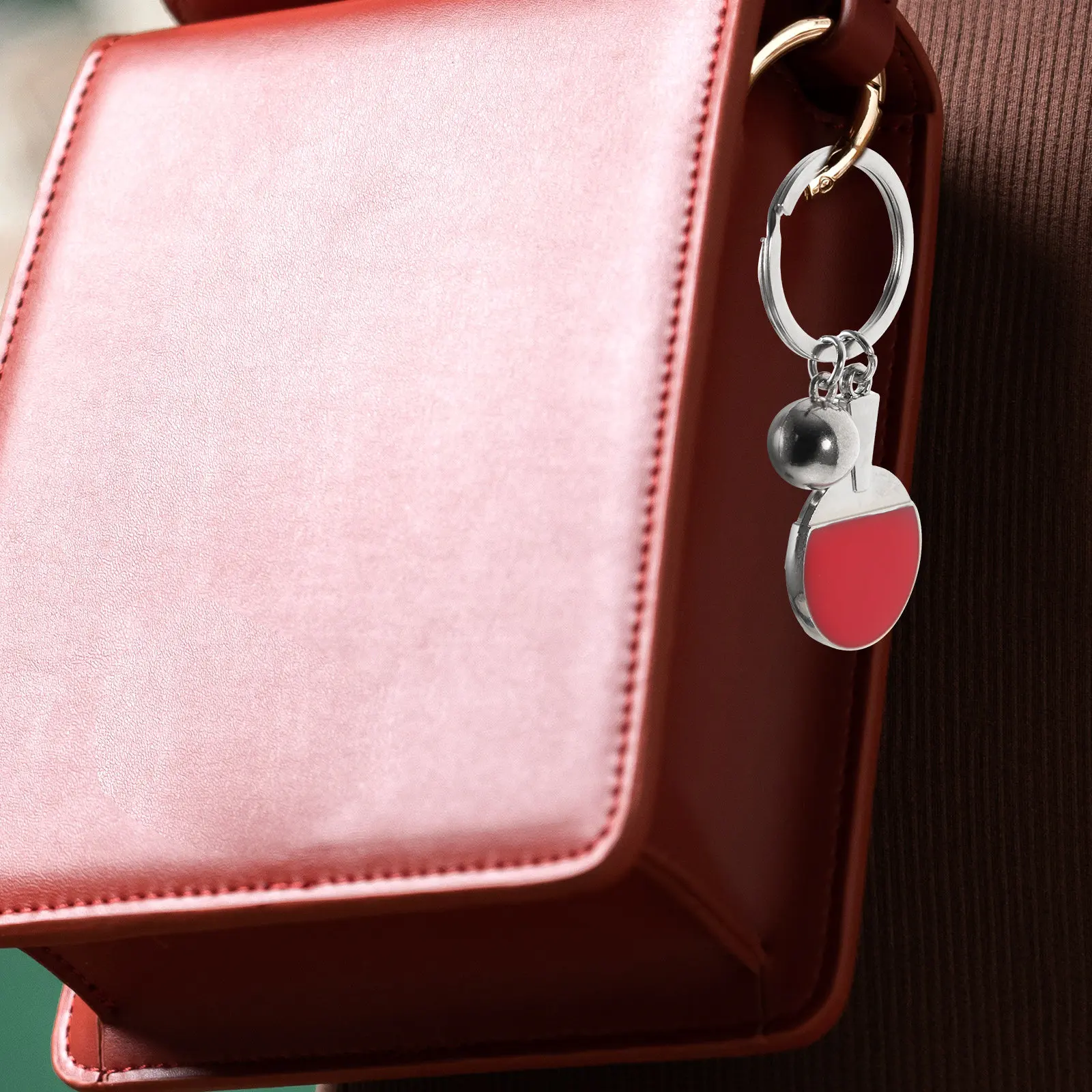 Ping Pong Paddle Sports Keychain Smooth Surface Fine Craftsmanship Key Ring Bag Ornament Souvenir Sports Accessories Gift