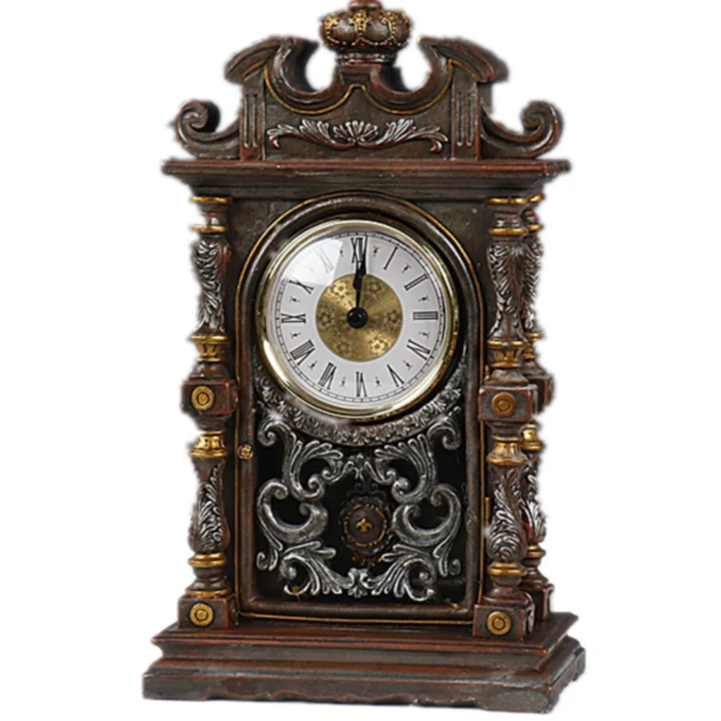 

European retro nostalgic resin rococo style, clock, ornament, home living room Xuan desktop creative decoration