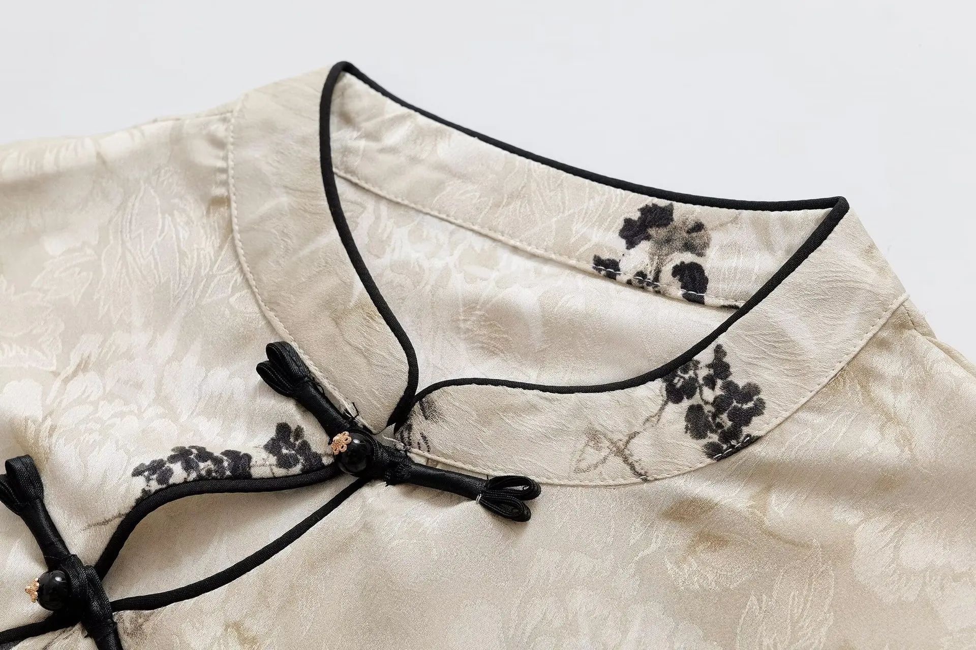 جديد النمط الصيني شيونغسام مزاجه الرجعية زي النمط الصيني فتحة مائلة زر مطبوعة مزاجه قميص