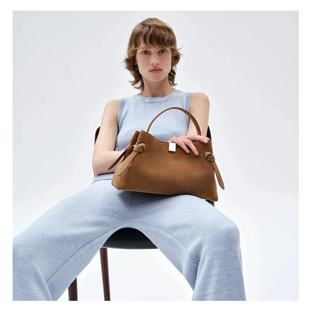 

New high-end niche retro autumn and winter suede tote bag, suede handbag, fashionable and simple pillow type