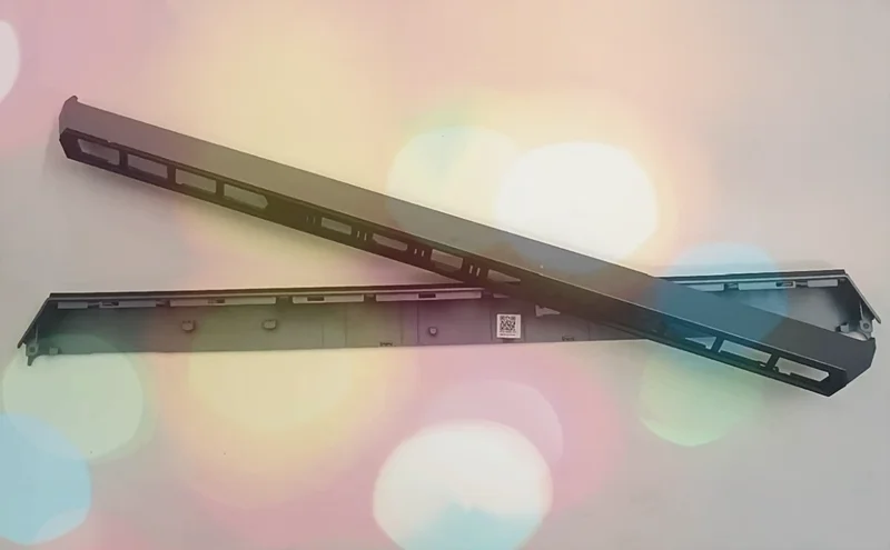 

5CB1M65362 Защитная накладка на шарнир ЖК-дисплея для LOQ 15IRX9 83DV 15IAX9 15AHP9 15ARP9