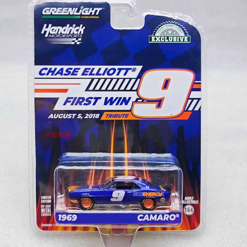 

Greenlight Diecast 1:64 Scale 1969 Camaro's Alloy Simulation Car Model Static Collection Decorated Holiday Toy Souvenir Gift