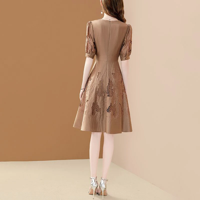 業界刺embroideryのドレス,婦人服,新しいファッション,スタイル,スリム,Vネック,カットアウトスカート,夏,コレクション2023