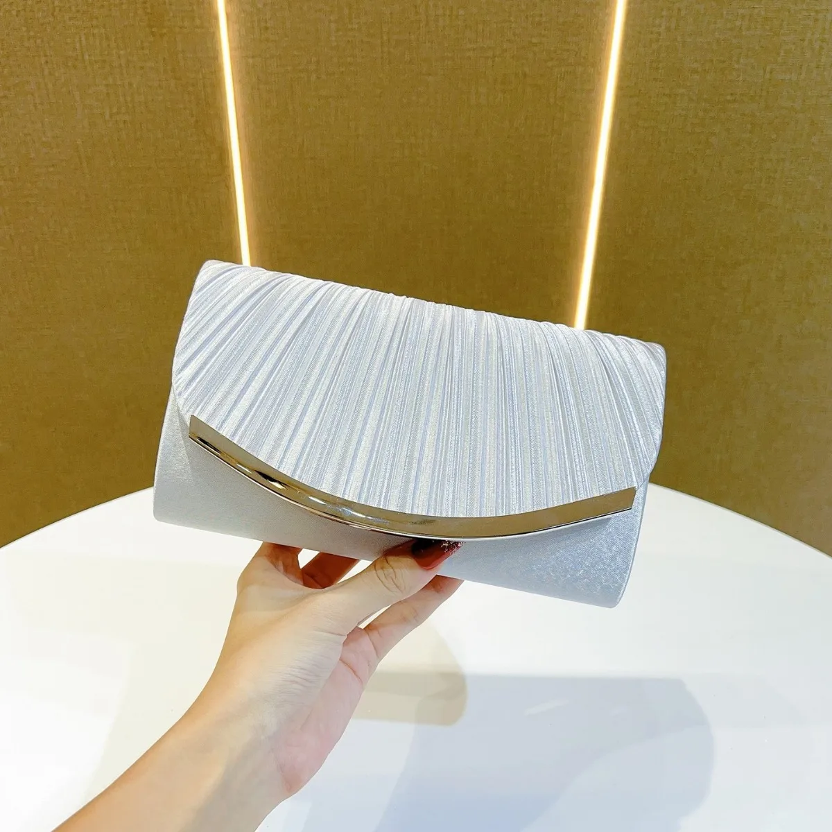 

Elegant Pleated Evening Bag, Solid Color Textured Envelope Dinner Bag, Perfect Clutch For Party, Wedding And Banquet
