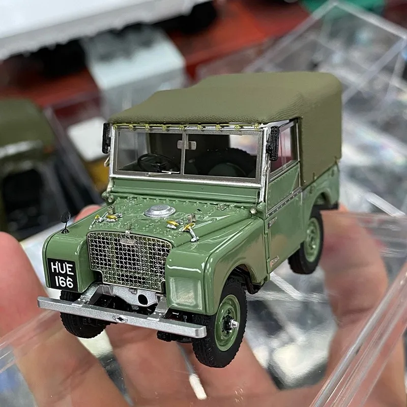 1:43 The 70 year special edition alloy simulation car model of the Century Dragon original factory guard No. 1 \