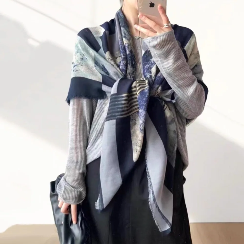 세련된 고급 면과 린넨 스카프 여성용 고급 아우터 숄 넥 스카프 가을 겨울 130cm 대형 사각 스카프