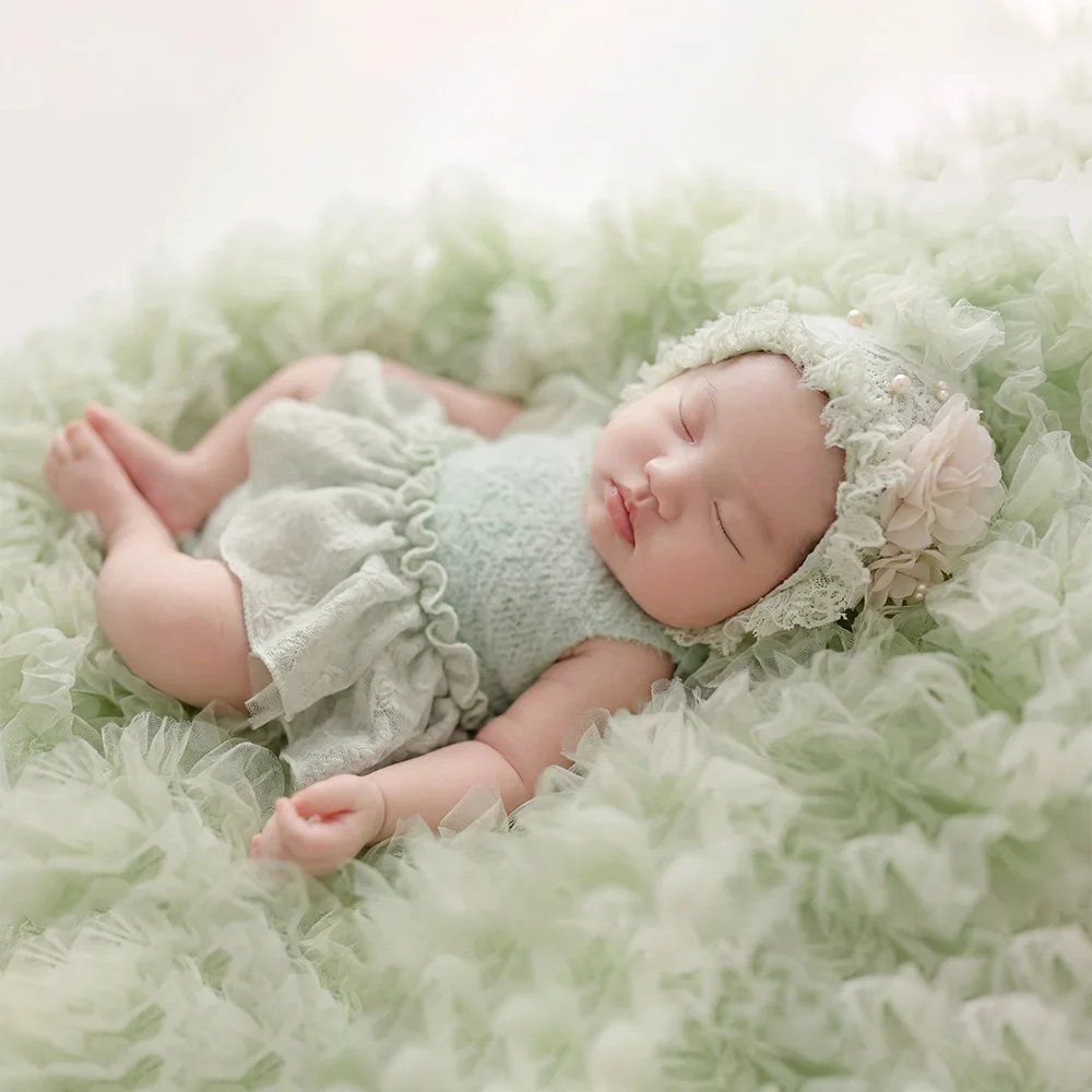 Spring Baby Girl Photography Props Green Ruffle Romper dresses+Floral Bonnet Fluffy Tulle Mat for studio Minimalist photo themed