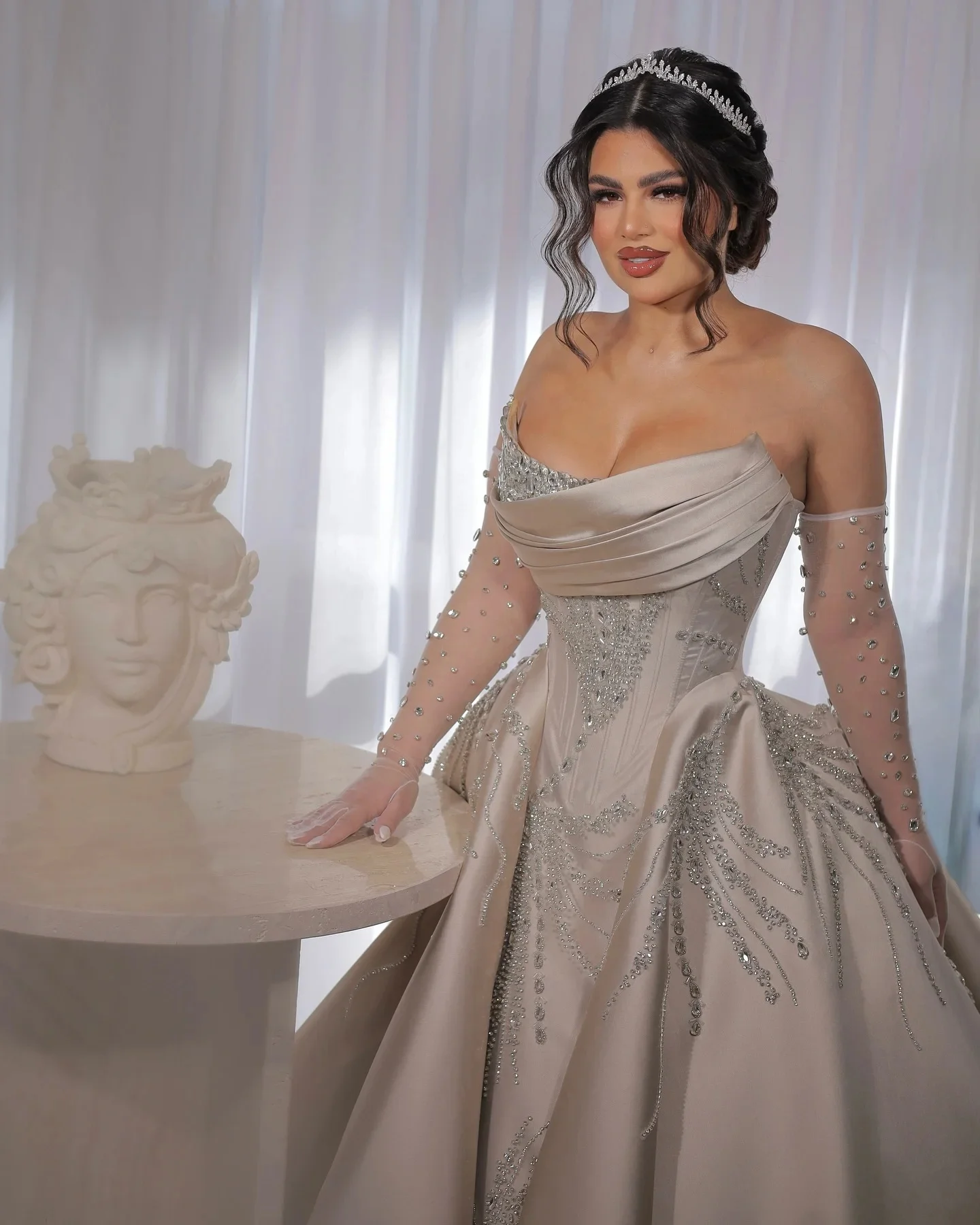 Precioso vestido de novia sin tirantes, vestido de novia de lujo con apliques de cuentas, vestidos de novia árabes con lentejuelas de cristal, vestido de novia