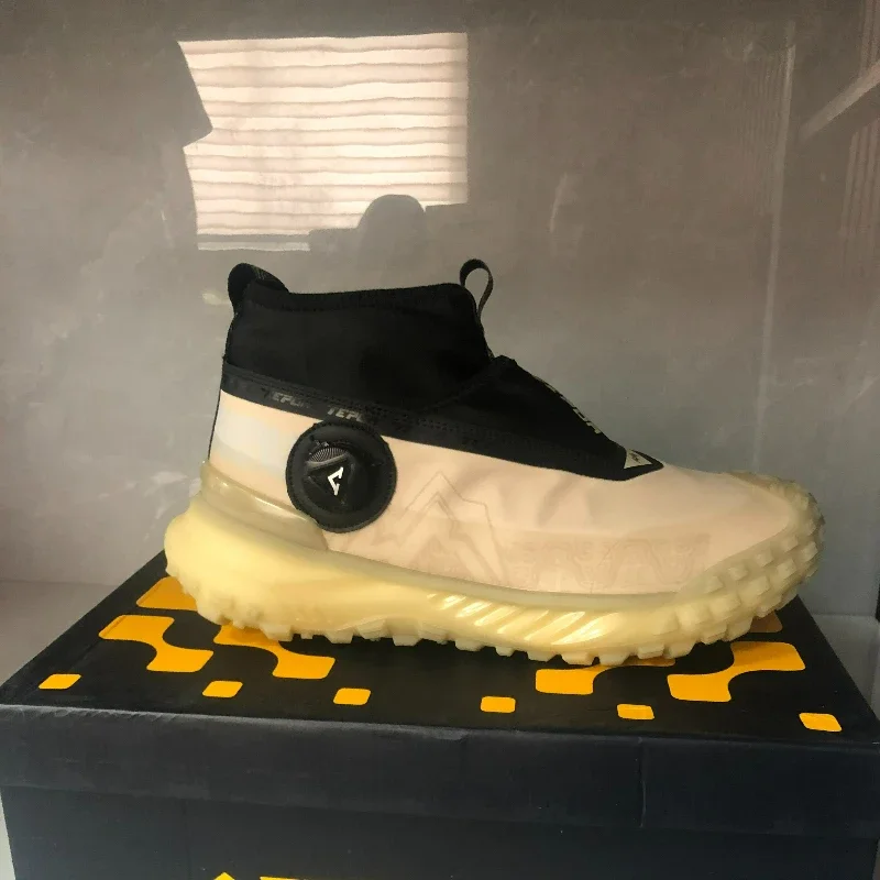 2026 Spring Golf Shoes For Men Waterproof Outdoor Sport Shoes Man Quick Lacing Golf Training Shoe Male High Top Golf Sneakers