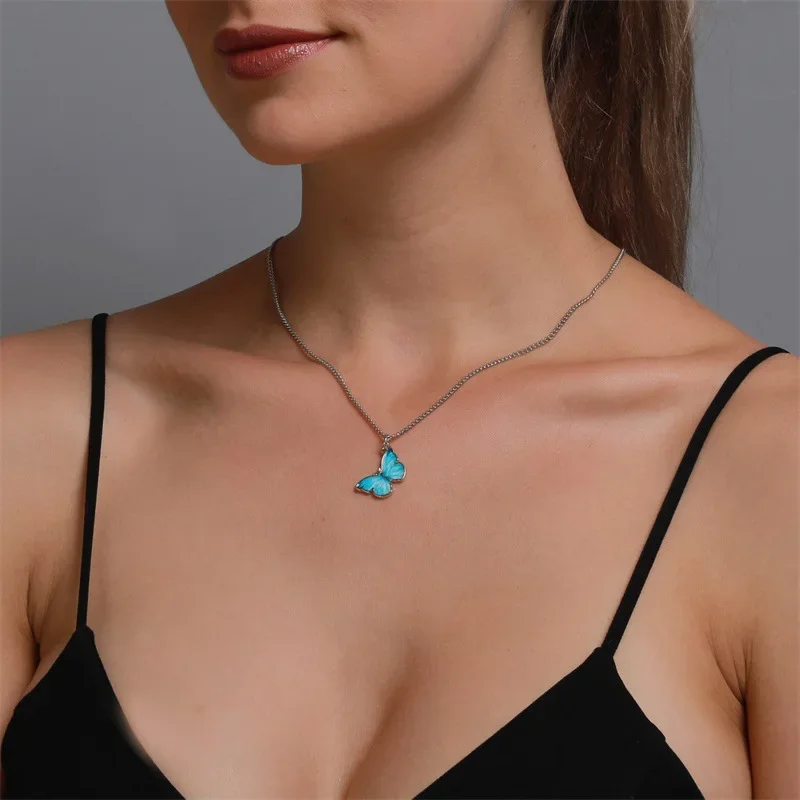 Korean Blue Gradient Butterfly Necklace for Women Girls Silver Color Rainbow Butterflies Pendant Choker Necklaces Jewelry Gift