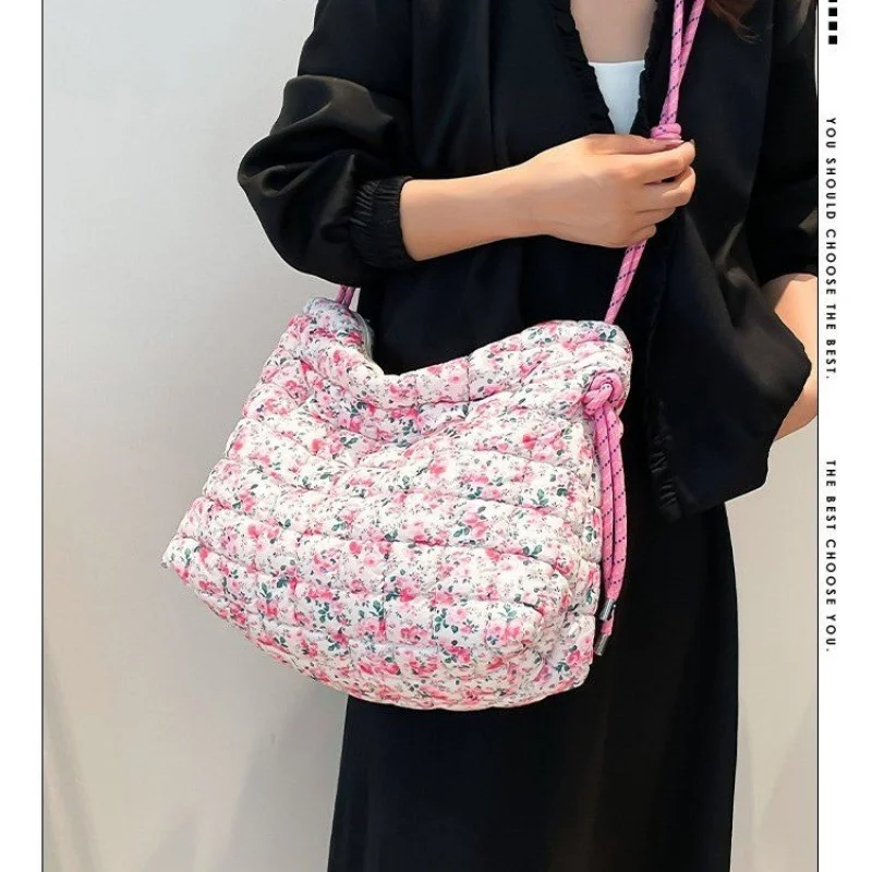 

Luxury Quilted Crossbody Bag For Women Designer Inspired Diamond Stitching Chain Strap Shoulder Bag Elegant