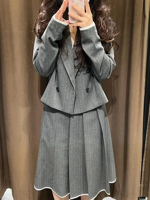 

Новинка 2024: Женская корейская куртка в полоску для ранней осени, маленький размер, для повседневной носки, с длинными рукавами