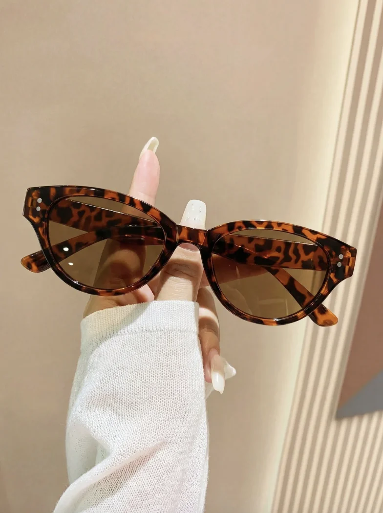 1 pair of unisex retro cat-eye oval-shaped Bohemian style fashion glasses, versatile and stylish