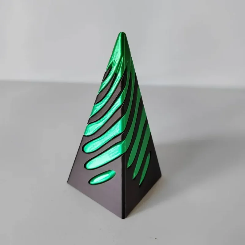 3D Printed Stress Relief Gyro Large 12cm Cone Pyramid Creative Stress Relief Souvenir Home Decor Gifts Accessoires Miniatures