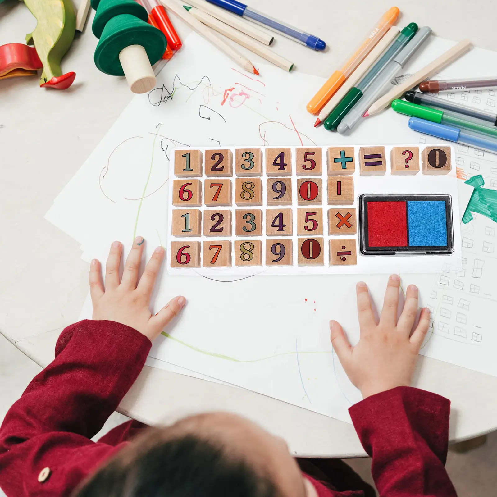 1セットの木製数字スタンプ。創造性を育む学習用スタンプで、子供たちの誕生日や楽しい時間に最適。数字スタンプおもちゃ。