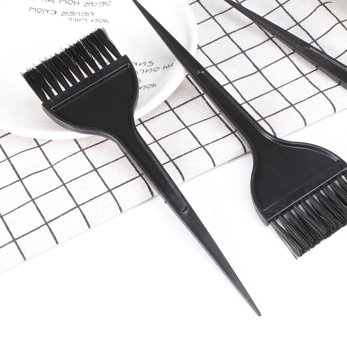 

12Pcs Hair Dye Applicator Brush Professional Grade Plastic Handle for Precise Coloring Treatment DIY