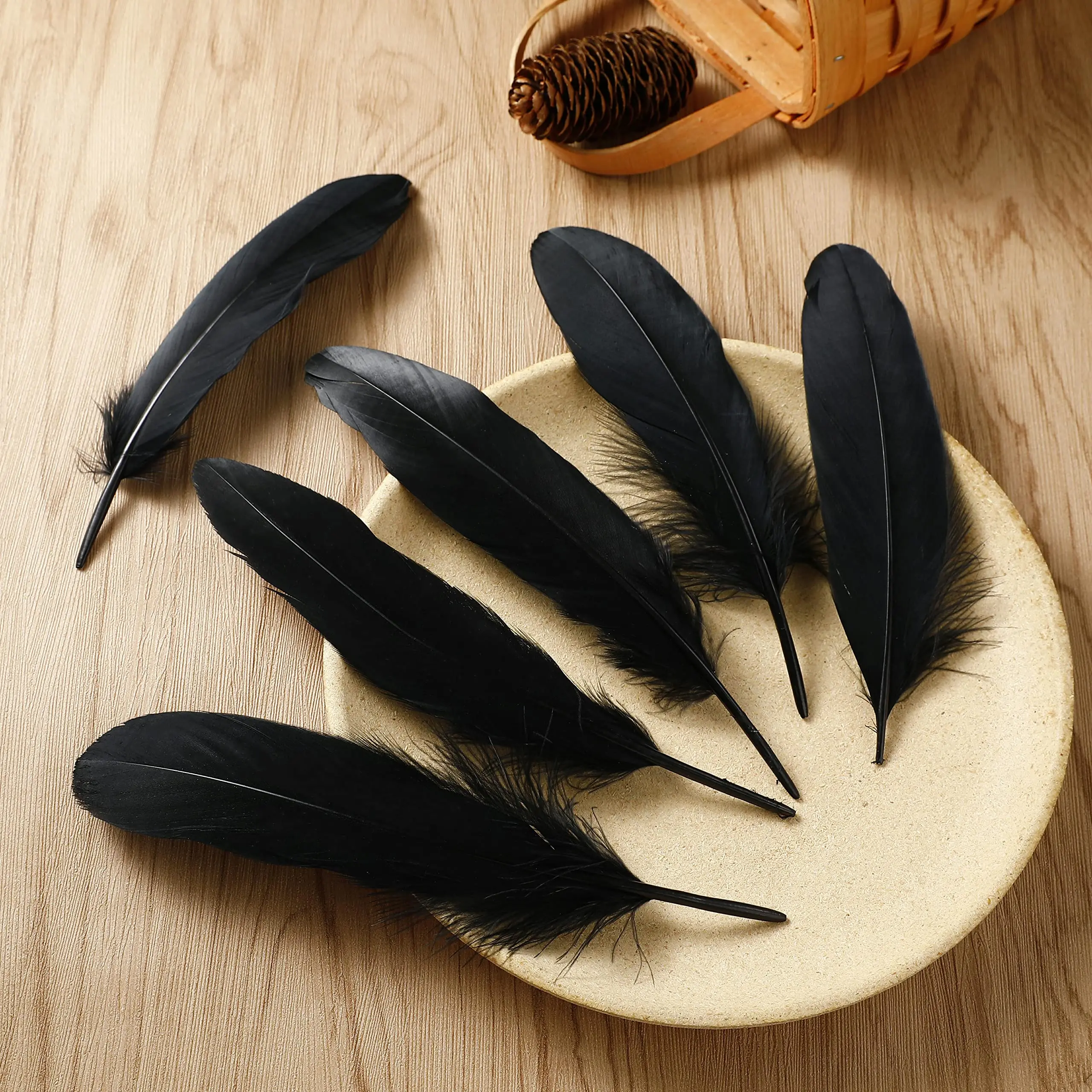 Black Craft Feathers Bulk 50/100Pcs 6-8 Inch Real Goose Feathers for DIY Halloween Decorations, Jewelry, Clothing Accessories