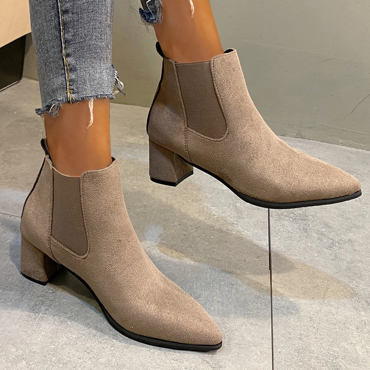 2023 Autumn Winter Women Boots Pointed Toe Slip on Female Ankle Booties Fashion Simple Low Heel Short Chelsea Boots Botas Mujer