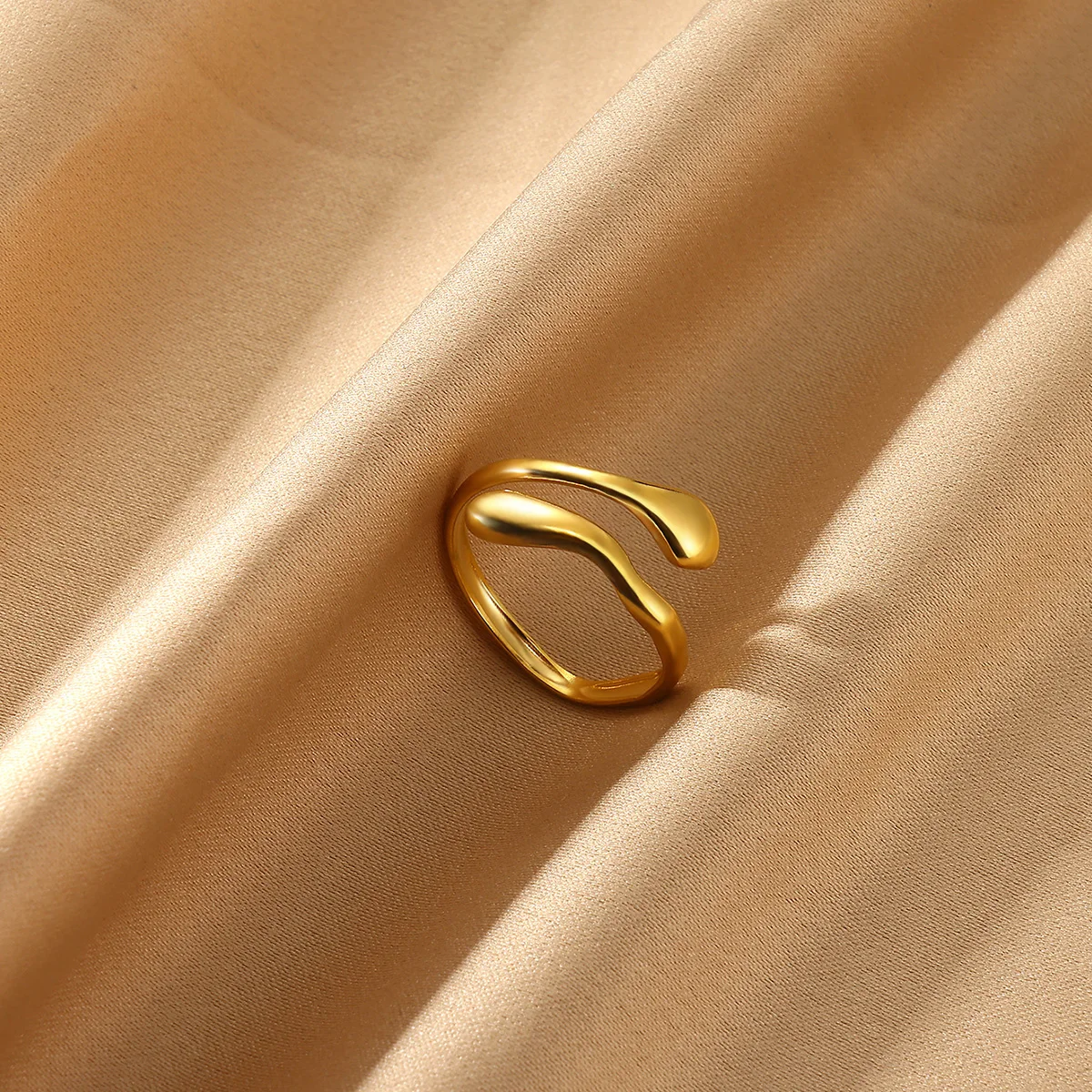 Adjustable Open Gold Rings Water Drop Hug Rings Adjustable Smooth Curved Open Ring for Women Lady Jewelry Gifts