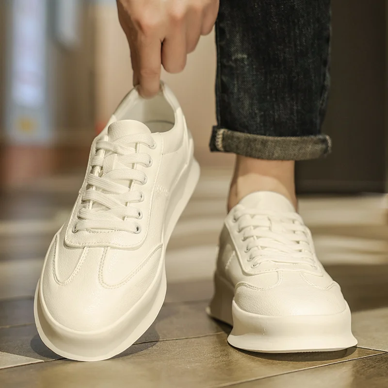 Lightweight Men Sneakers Genuine Leather White Shoes Fashion Breathable Retro Training Shoes Athletics Sport Casual Shoes Studen