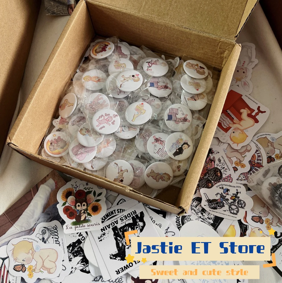 Lovely Print Round Brooch Women Random 8pcs/bag Bear Angle Dome Cabochon Lapel Pins Badges Cute Brooches Sweet Medal Y2K