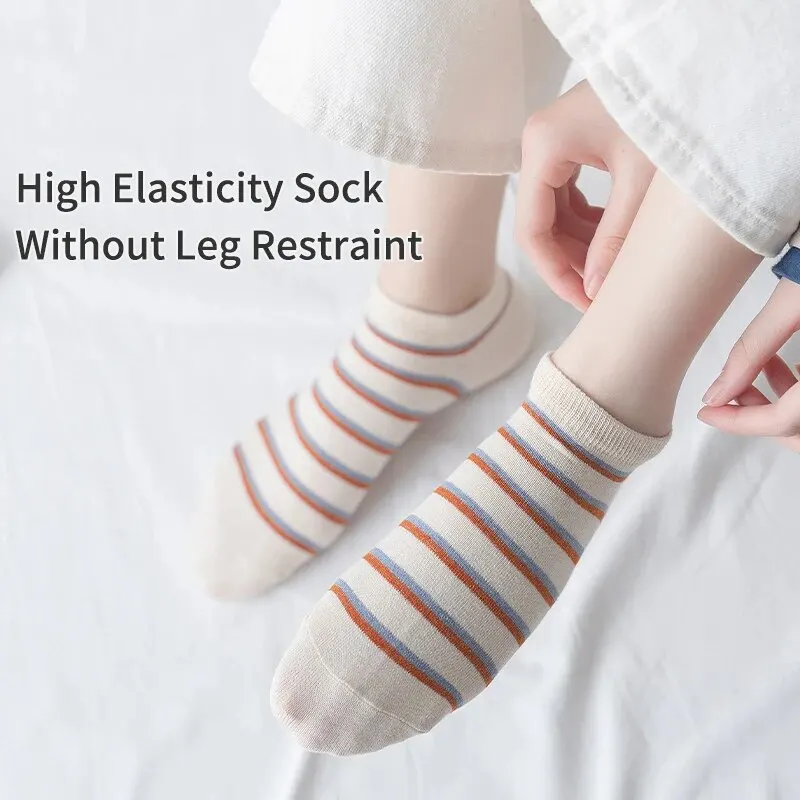 6 Pairs of Women\'s Spring and Summer Four Season Striped Plaid Fashion Trend Simple and Comfortable Sports Style Socks