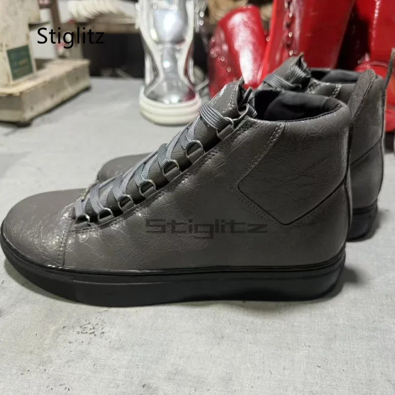 

Classic Cowhide Skateboard Shoes for Men Fashion Casual Flats Shoes Round Toe Lace-Up Thick Soled Sneakers Trendy Versatile